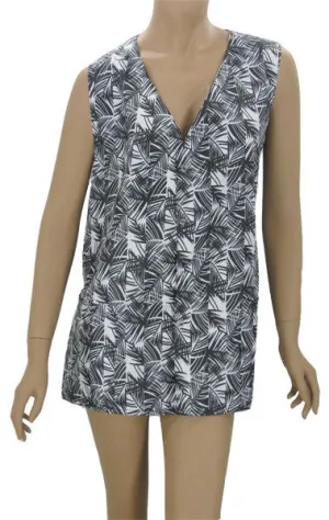 Full Figure Salon Stylist Vest Black White Bamboo