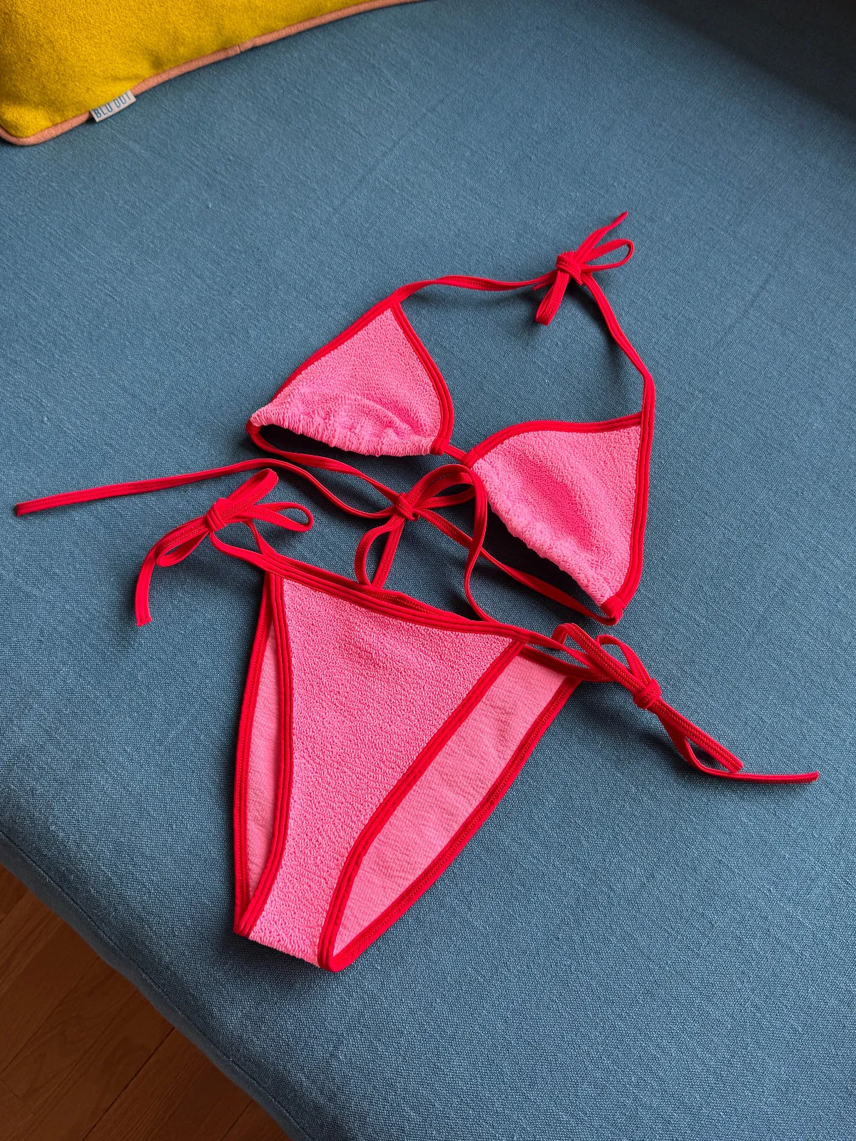 Hunza G: Gina Triangle Tie Bikini Set - Bubble/Red