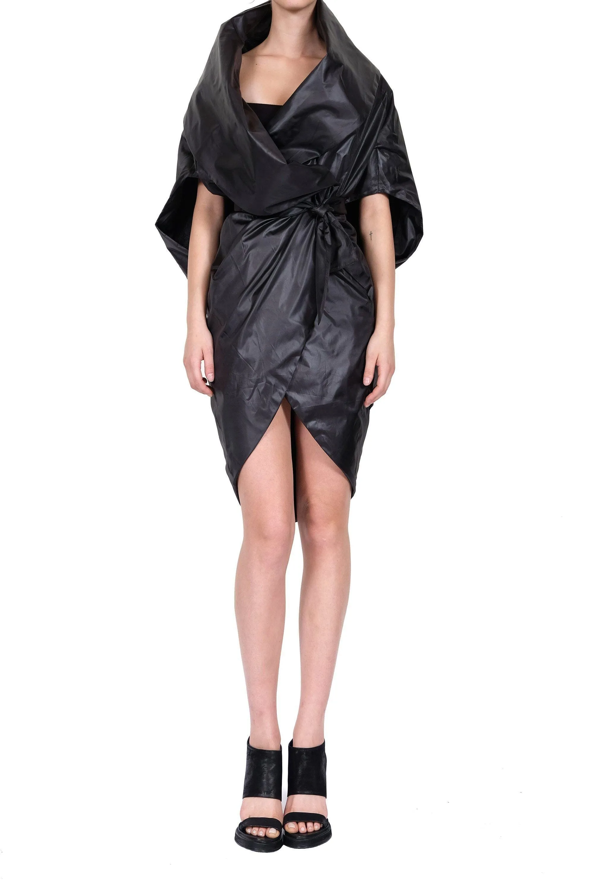 Short Sleeveless Raincoat Jacket