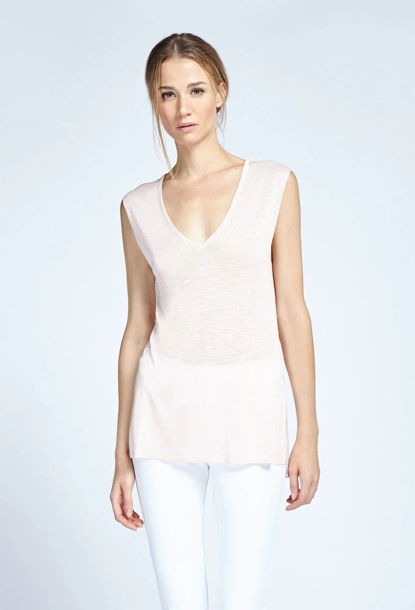 Sleeveless V-Neck In Sweater Knit